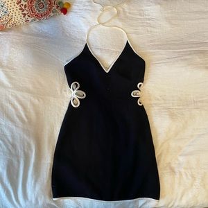 Vintage 70’s-Inspired Bodycon Flower Cut Out dress